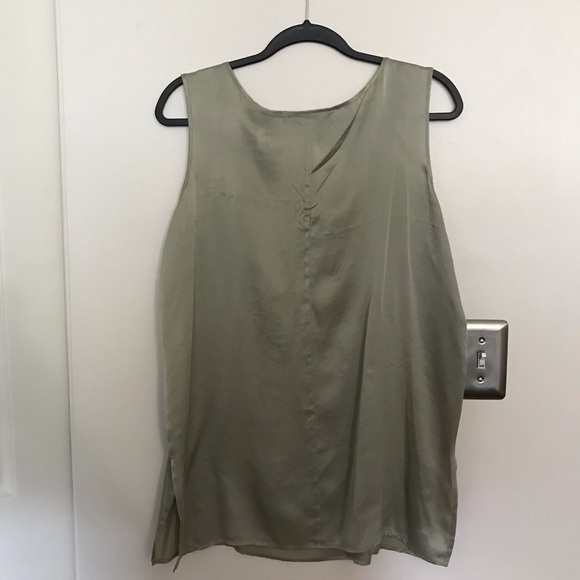 100% Silk Vintage Carole Little Silver Top - Picture 5 of 5